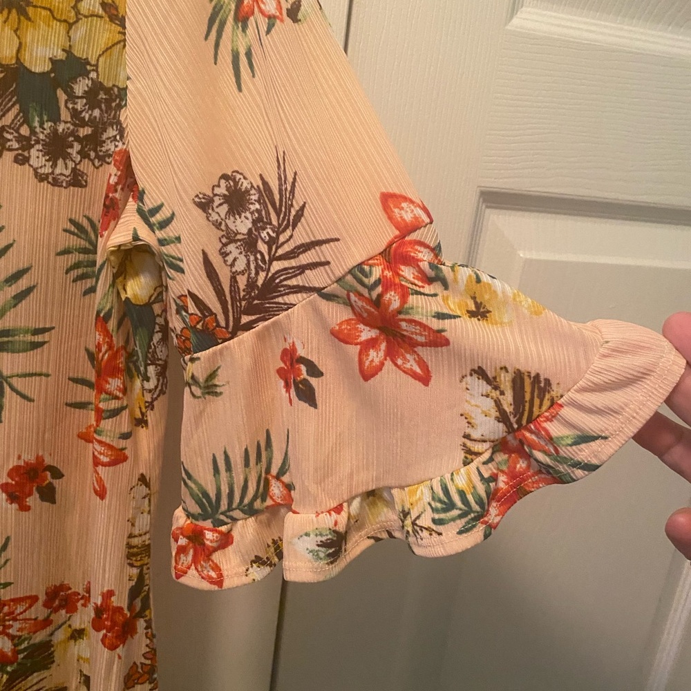 Light Pink Hawaiian Blouse by CURE with Yellow, Red, Orange Flowers Large - Picture 7 of 8